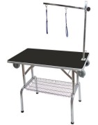 Table pliante avec potence simple et sangles avec roulettes