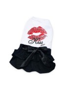 Robe noire avec noeud et haut t-shirt blanc Kiss Me | Petite chienne