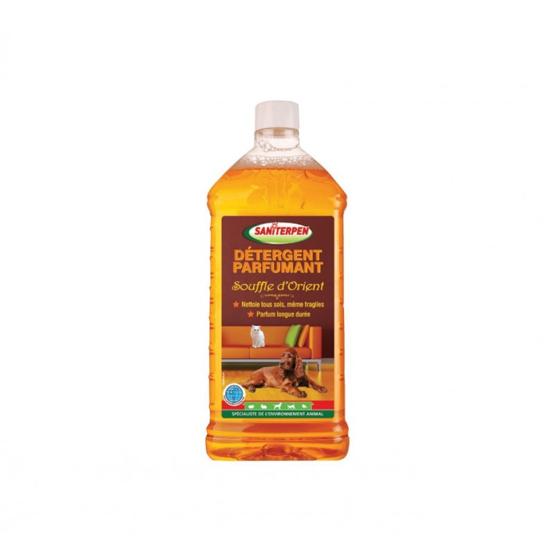 Détergent parfumant concentré Saniterpen pour une efficacité longue durée sur les sols et surfaces.