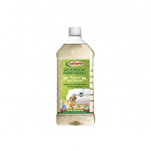 Détergent parfumant concentré Saniterpen pour une efficacité longue durée sur les sols et surfaces.