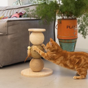Griffoir chat Globes ELIO | Designed by Lotte | H. 47,5 cm
