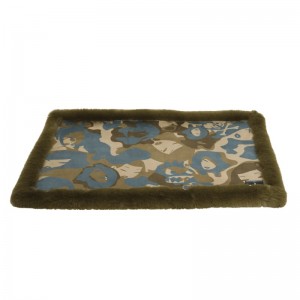 Le Tapis Collection CAMO VIBE | Kaki avec personnages japonais