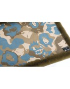 Le Tapis Collection CAMO VIBE | Kaki avec personnages japonais